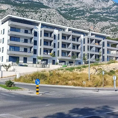 Zelenka Luxury Apartment Makarska