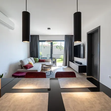 Zelenka Luxury *