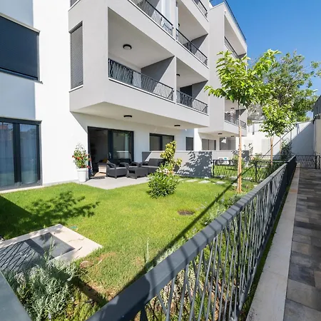Zelenka Luxury Apartment